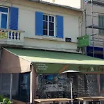 Crew Lighthouse Hostel Antibes