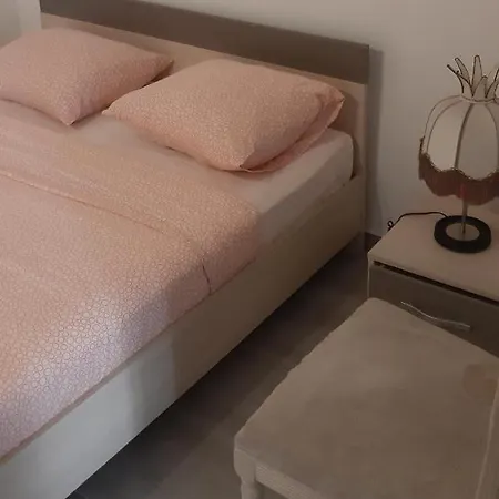 Ostello Crew Lighthouse Antibes