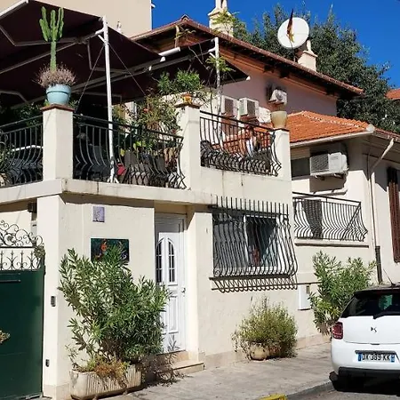 Auberge de jeunesse Crew Lighthouse Antibes