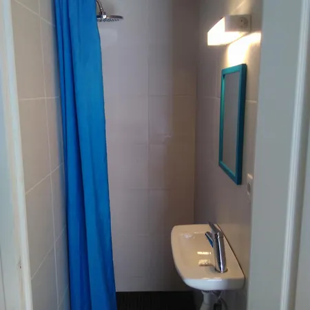 Ostello Crew Lighthouse Antibes